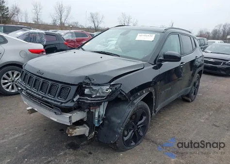 2019 Jeep Compass Altitude 4X4 from USA, damaged, VIN 3C4NJDBBXKT670590